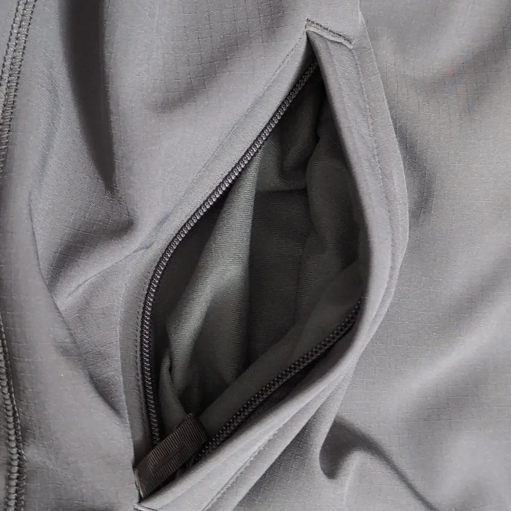 L.L. Bean Windproof Soft Shell Jacket Size Large In Alloy Gray Fleece Lined - Picture 10 of 13